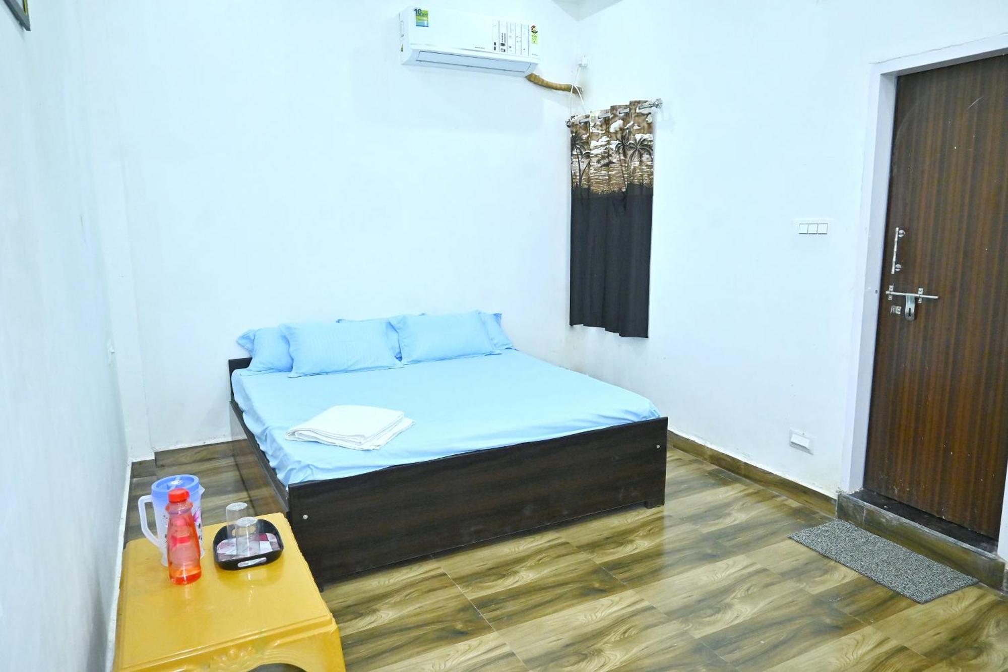 Pitambara Dham Hotel Vrindavan Ngoại thất bức ảnh